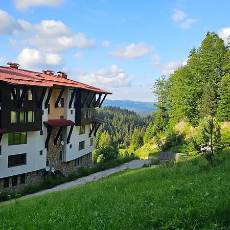 Pamporovo, Ski-in Ski-out, Harmony 2, Easy Lift Access *