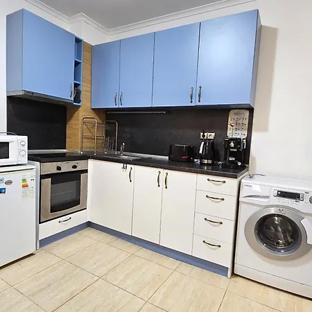 Amare, гранд манастира Pamporovo