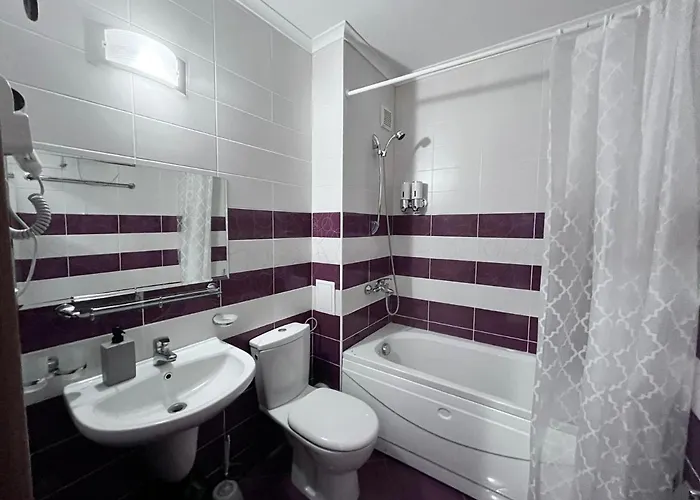 Amare, гранд манастира * Pamporowo