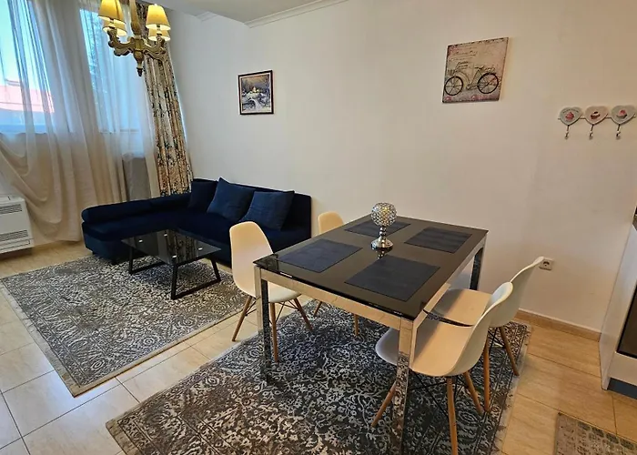 Apartament Amare, гранд манастира Pamporowo